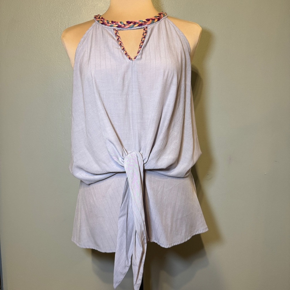 Promesa Light Purple Sleeveless Top with Braided Neckline